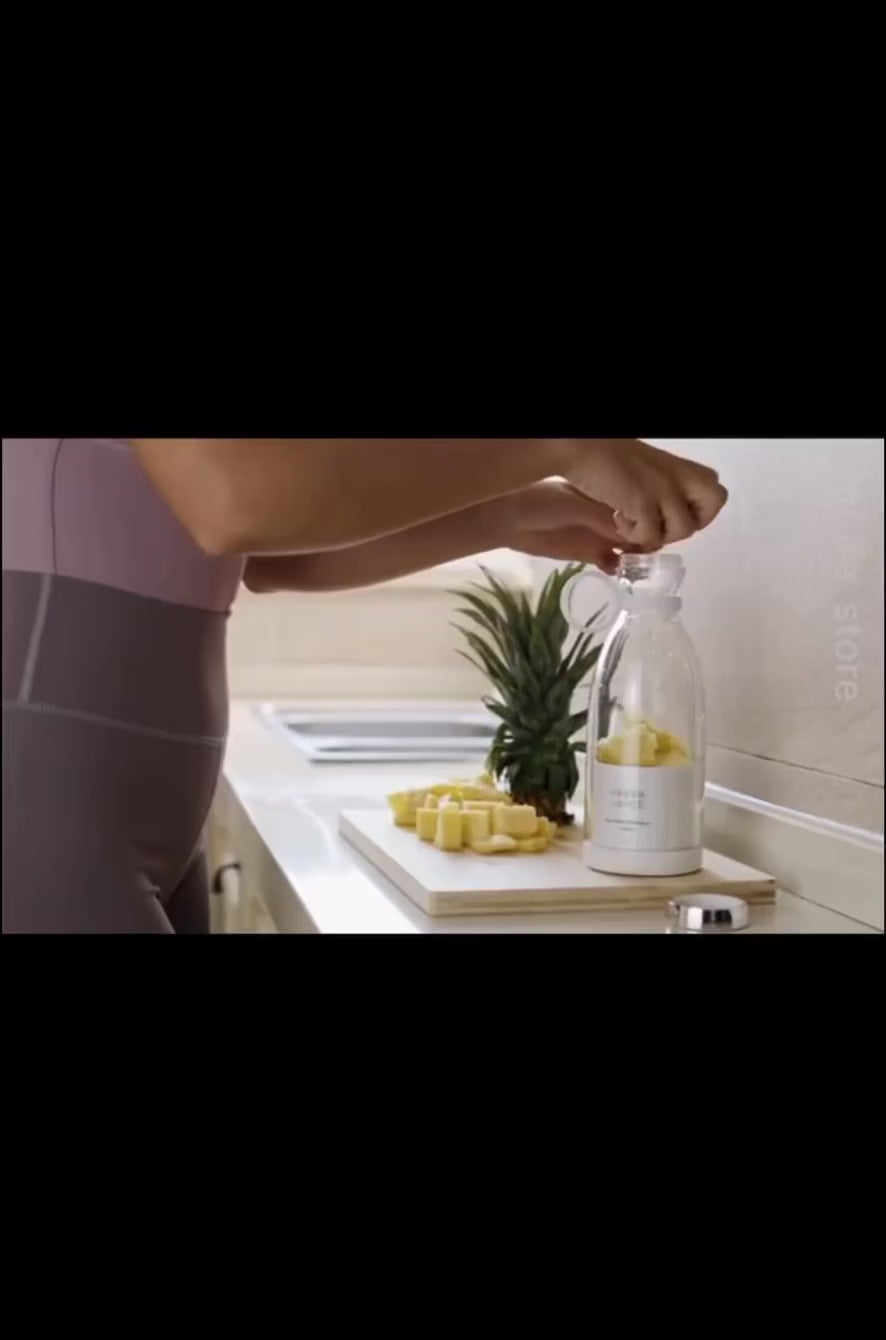 LuxeNova™ BlendGo Portable Blender
